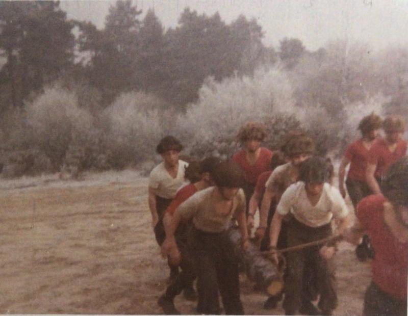 OS 421 Platoon P Coy Log Race December 1975. Geordie Snowden team captain back right in red T shirt.