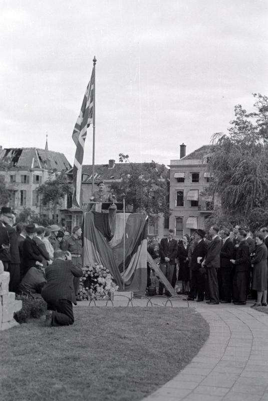OS The Airborne Monument Arnhem 17 September 1945  pg 1