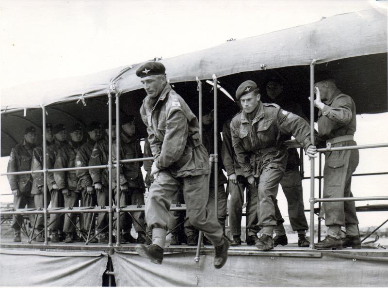OS 1952-02-13 Conversion course Dakota to Hastings. C.O. Lt Col Tigh-Wood leads the way,3 Para,Egypt.JPG