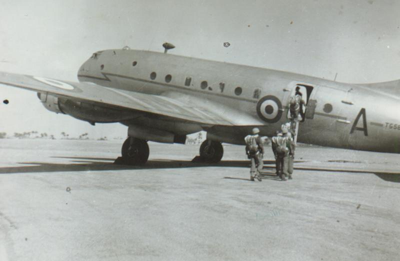OS 1952-02-14 Stick boarding Hastings, conversion course, Canal Zone, Egypt 3 Para(DH pic)