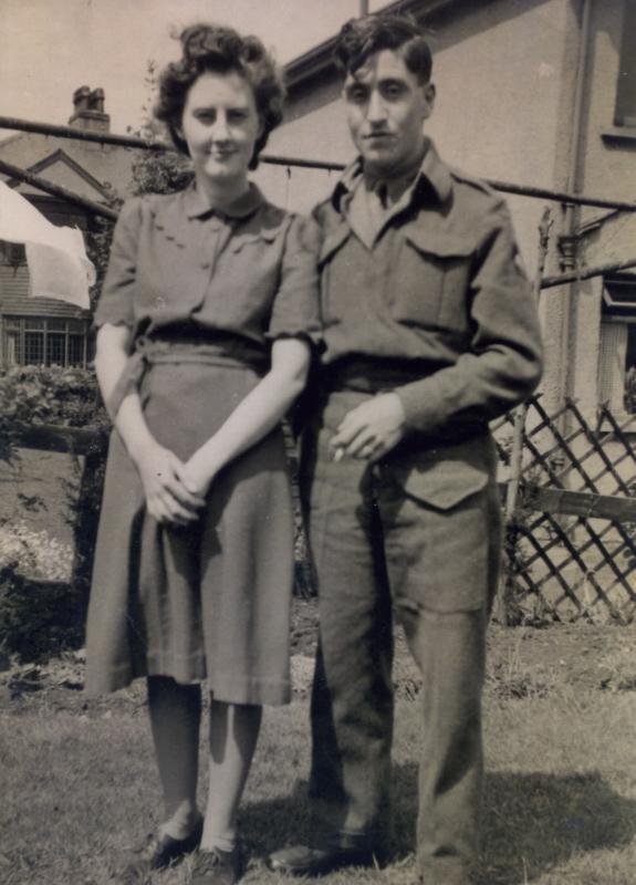 OS L Hanlon at home with wife 1945