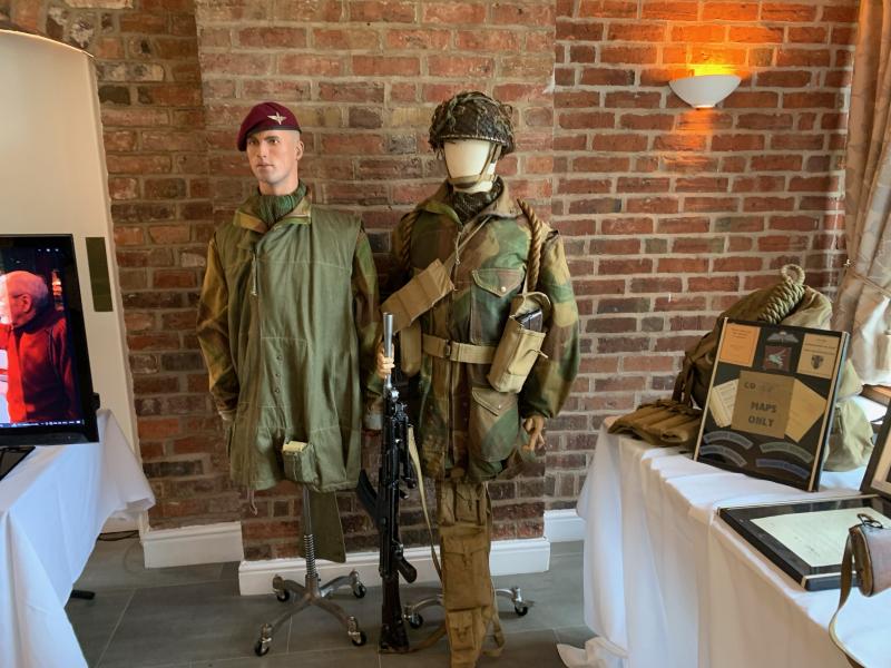 OS WW2 Airborne weapons and kit display  4