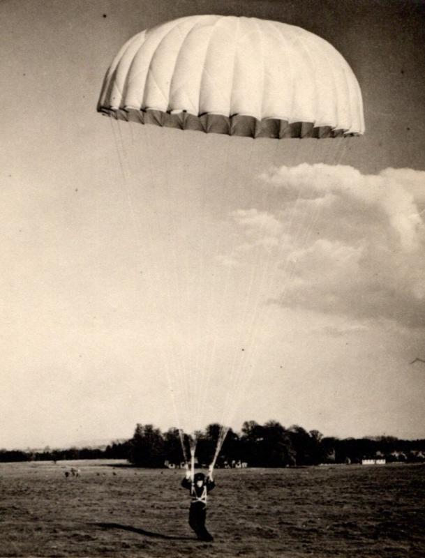 AA Parachute Jump landing