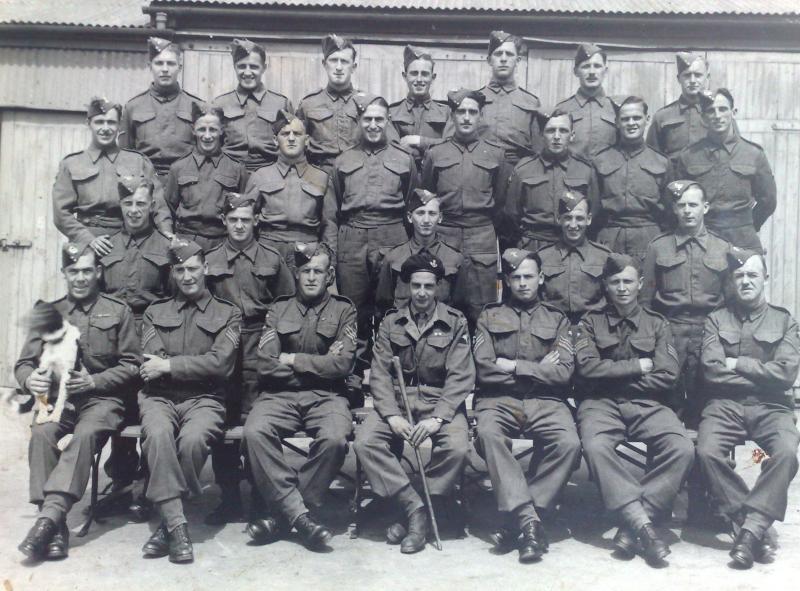 Group photograph of 2 Platoon, R Coy, 1st Parachute Battalion, c. August 1942