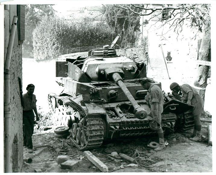 A knocked out Mark IV German tank at S Savino, September 1944.