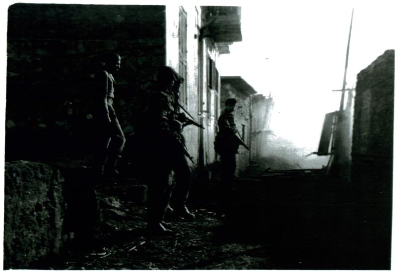 3 PARA clearing the village of Gaynaeim, following trouble from snipers, Canal Zone, Egypt, 8/12/51.
