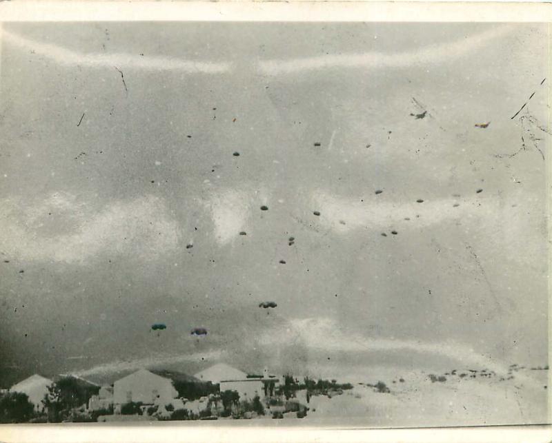German paratroops under fire in Crete, 1941.