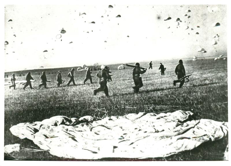 Russian paratroopers after landing.