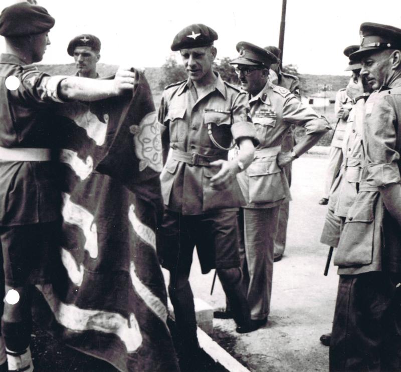 Lt Col Darling during a visit by senior officers, December 1945. | ParaData