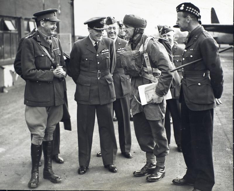 Brigadier Gale inspects the troops at Ringway, 1940