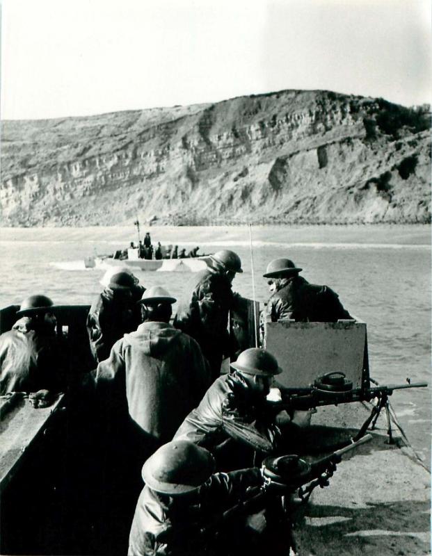 The extraction from Bruneval by landing craft. 
