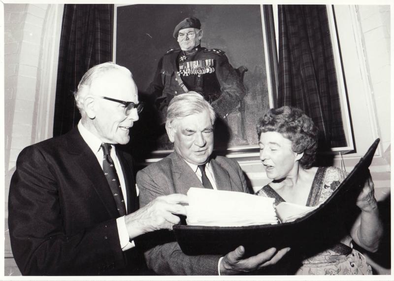 Brigadier Hill and Col Alistair Pearson at a portrait unveiling, c.1980s