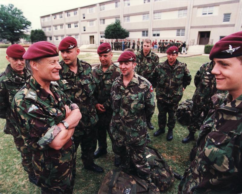 Lt Gen Pike chatting to Paras