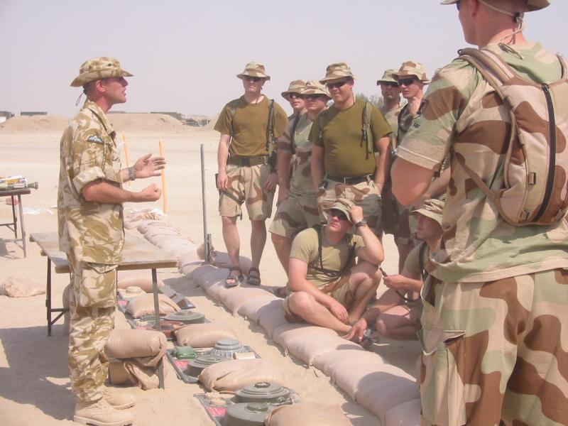 SSgt 'Geordie' Armstrong instructing Norwegian troops of the Viking Division in Iraq, April 2003