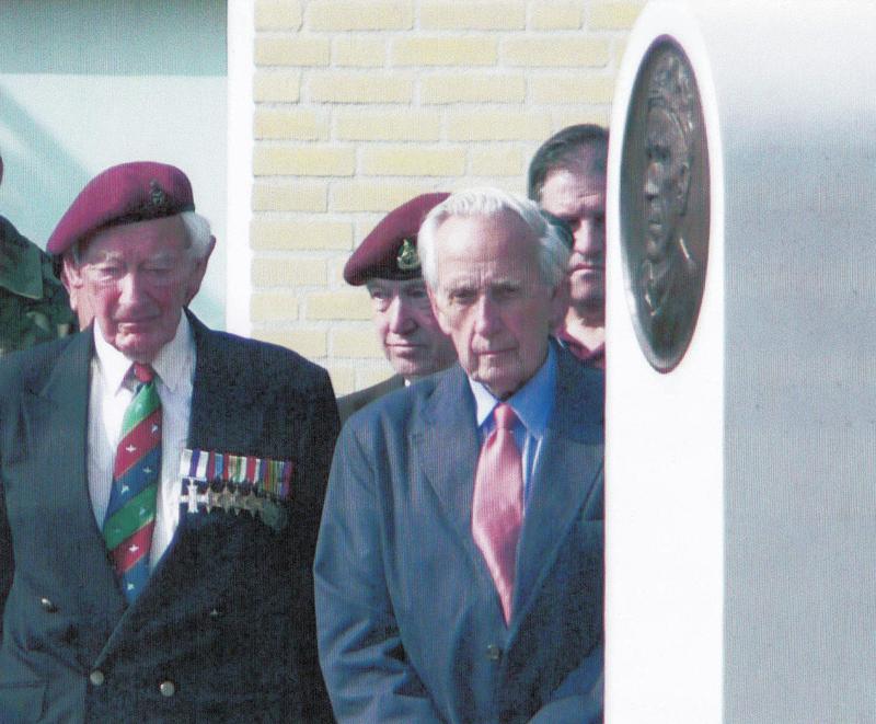 Tony Hibbert & Brian Urquhart at the unveiling of Gen Sosabowski's memorial
