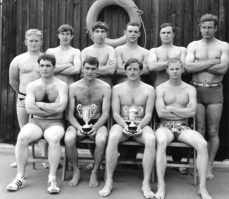 Group photo of Parachute Squadron RAC Swimming Team