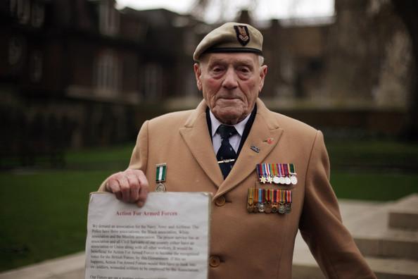 Pte George Kay campaigning for better treatment of veterans.